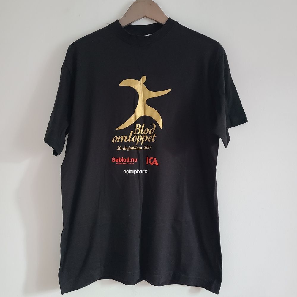 Black Graphic T-Shirt 100% Cotton Size L